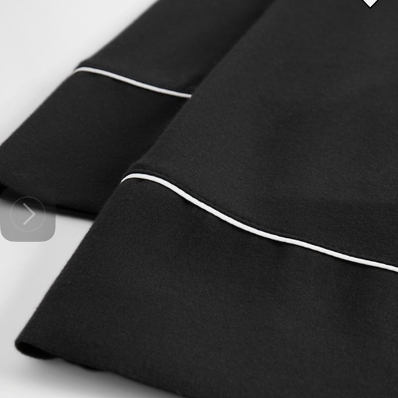 😍SALE😍NWT GAP Black Pajama Pants with White Trim, Small Petite - Picture 2 of 5